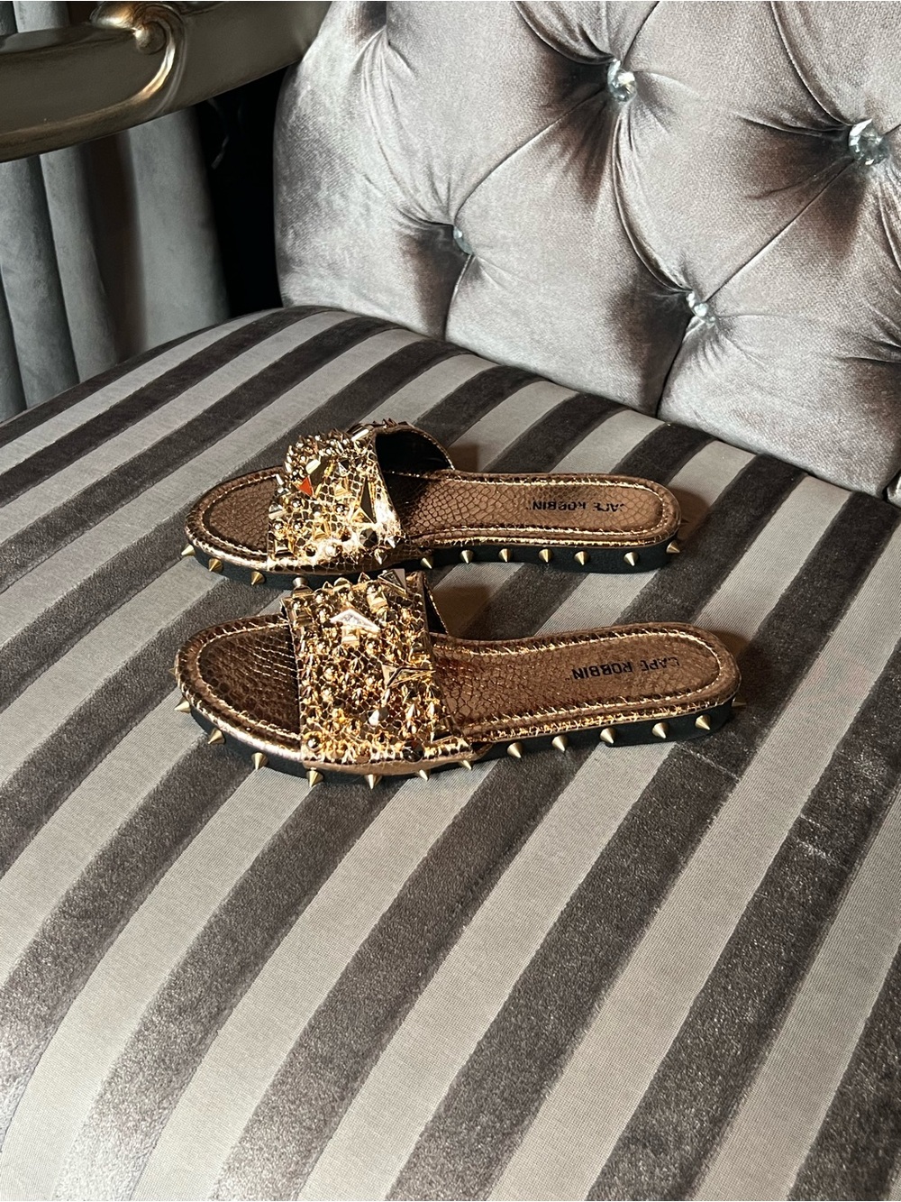 ✨ Cape Robbin Gold Metallic Studded Slide Sandals 👑